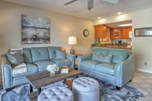 Pelican Cove Condo at Bradenton Beach with Pool! - main image