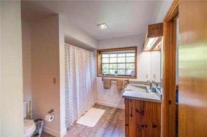 Tree Top Bungalow - image 2
