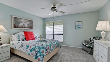 Runaway Bay 292 - image 12