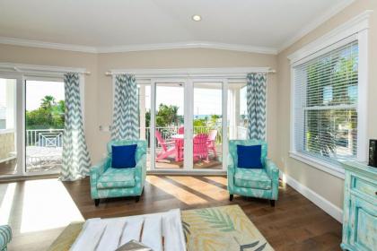 Tropical Hideaway by AMI Locals - image 13