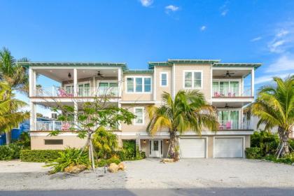 Tropical Hideaway by AMI Locals - image 7