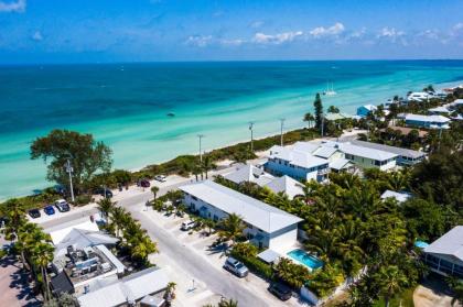 Bayside Bungalows by AMI Locals - image 18