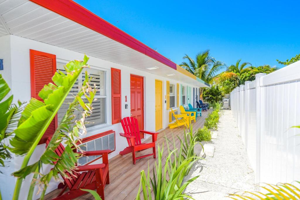 Captain’s Quarters at Anna Maria Island Inn - main image