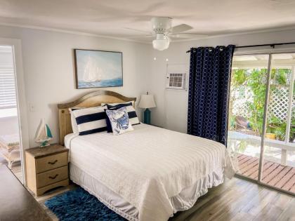 Island time Inn Suites by AmI Locals Bradenton Beach