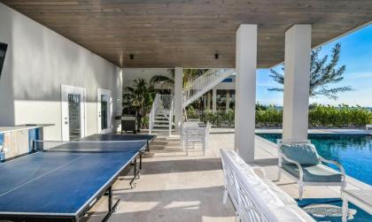 Paradise Beach by AMI Locals - image 13