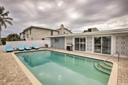 Canal Front Bradenton Home - 2 Miles to Beach - image 4