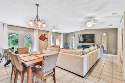 Estately Gardens at Fogarty Point - image 4