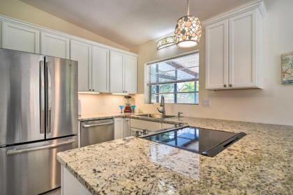 Uncle Louies Gulf Coast Retreat with Outdoor Oasis! - image 15