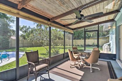 Uncle Louies Gulf Coast Retreat with Outdoor Oasis! - image 17