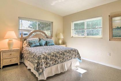 Uncle Louies Gulf Coast Retreat with Outdoor Oasis! - image 2