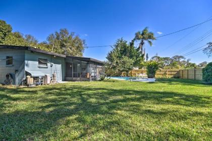 Uncle Louies Gulf Coast Retreat with Outdoor Oasis! - image 7