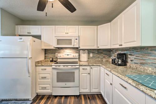 5-Acre Bradenton Escape with Pool and 2 Fire Pits - image 5