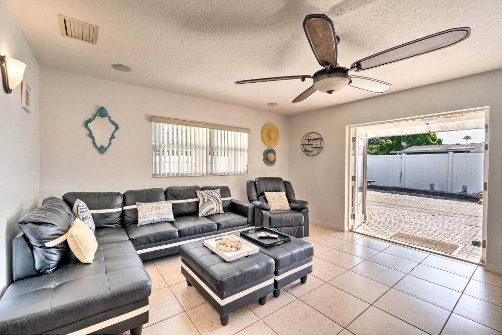 Bright Bradenton Home with Games 6 Mi to Beach - image 2