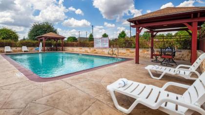 Best Western Brady Inn - image 12