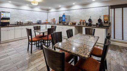Best Western Brady Inn - image 13