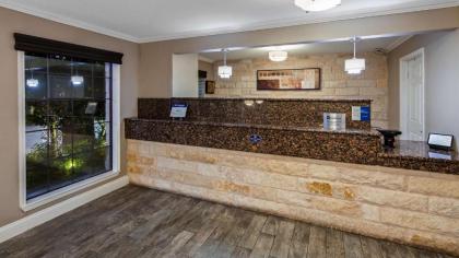 Best Western Brady Inn - image 14
