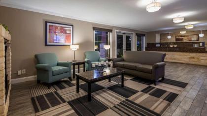 Best Western Brady Inn - image 4