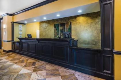 La Quinta Inn & Suites by Wyndham Brandon Jackson Airport East - image 9