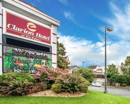 Clarion Hotel Branson - image 23