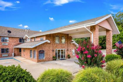 Rodeway Inn Branson Brick House