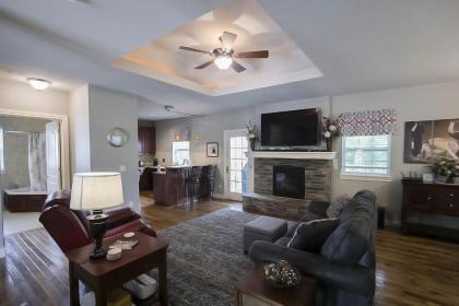 Branson Good Life Getaway Villa