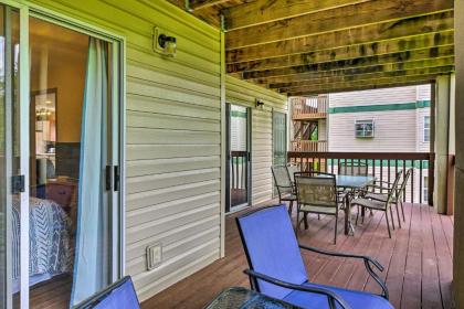 Pet-Friendly Branson Condo Lake and Pool Access! - image 18