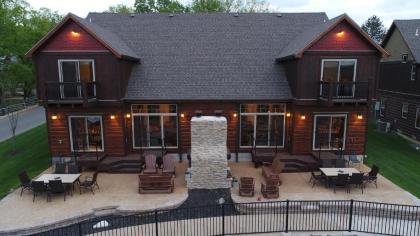 Luxury Lakefront Villa HUGE POOL Kayaks 2Mi to Silver Dollar City - image 17