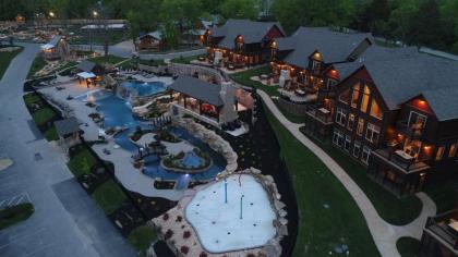Luxury Lakefront Villa Lazy River HUGE POOL Kayaks 2Mi to SDCity - image 13