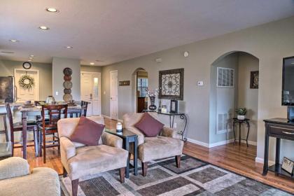 Condo Amidst Branson Action with Pool and Golf! - image 16
