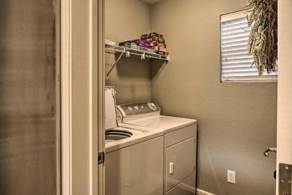Condo Amidst Branson Action with Pool and Golf! - image 3