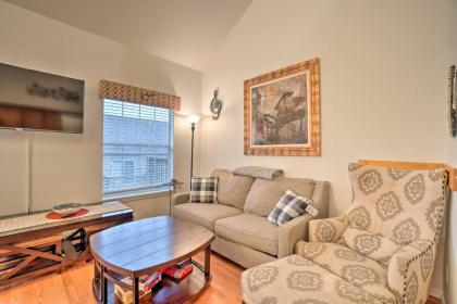Relaxing Branson Retreat by Fall Creek Marina - image 12