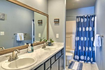Modern Retreat with Deck and Mtn Views Near SDC! - image 13