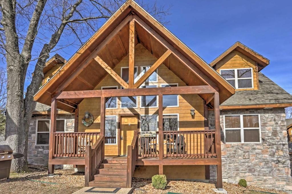 Frogs Hollow Home - 8 Miles to Table Rock Lake! - main image