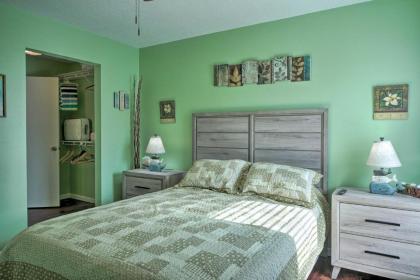 Comfy Condo with Resort Amenities Near Downtown - image 13
