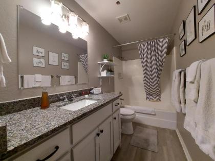 Placid Place - Walk to Marina - FISHING - Stylish - BOAT RENTALS - Central spot! - image 17