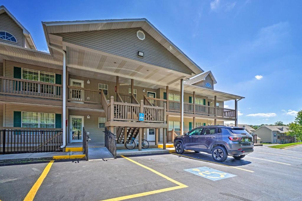 Music-Themed Branson Condo 7 Mi to The Strip - image 2