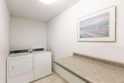 Days Inn by Wyndham Atlantic - image 11