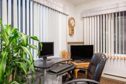 Days Inn by Wyndham Atlantic - image 12