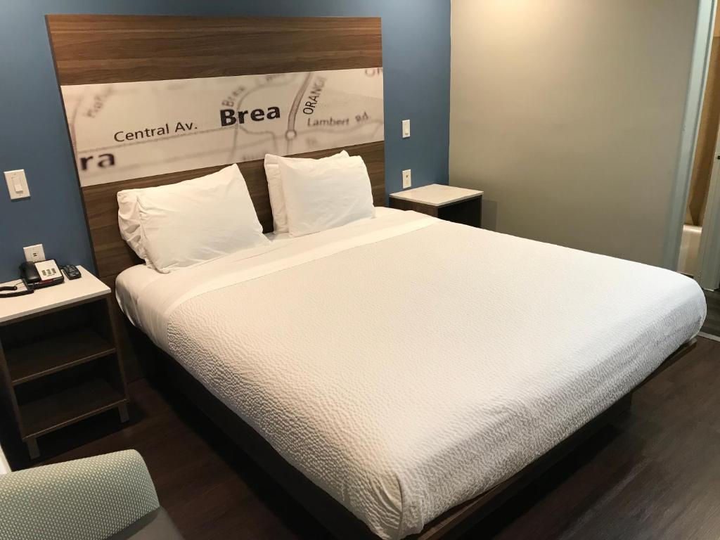 Hyland Motel Brea - main image