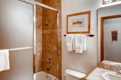 Riverbend Lodge - image 5