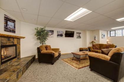 Pine Ridge Condominiums - image 4
