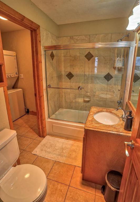 Quandary Condo - Hike & Explore Breck - image 2