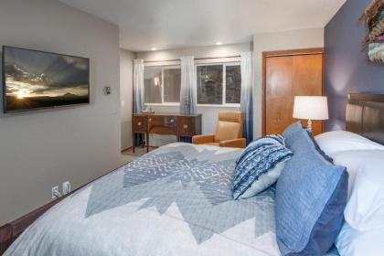 High Street Retreat - image 3