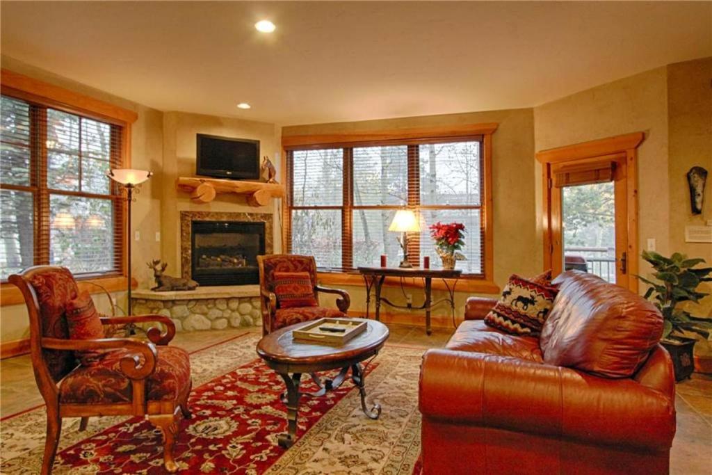 Corral at Breckenridge #102E - Private Hot Tub - Close to Town - image 4