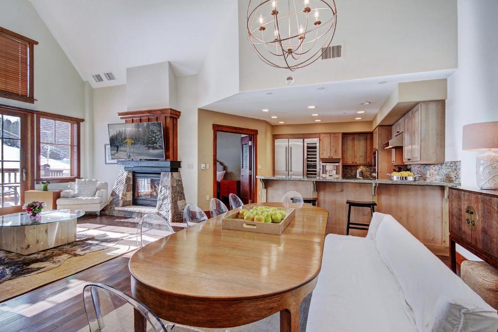 One Ski Hill Place 8509 Condo - main image