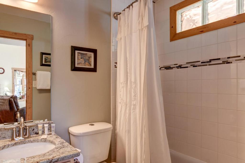 Harris House - image 3