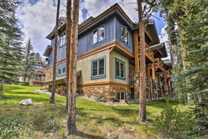 Luxury Condo with Hot Tub Easy Access to Ski Lifts! - image 2