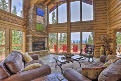 Rustic Breckenridge Escape with Hot tub and mtN Views