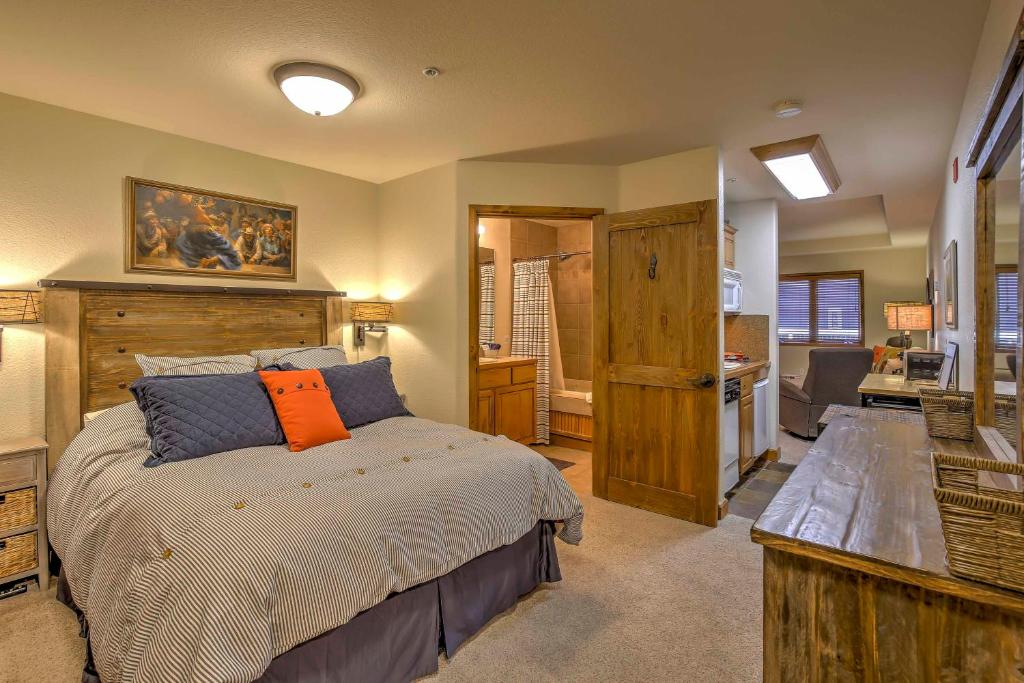 Breck Base Condo - Steps to Mtn and Main Street! - image 3