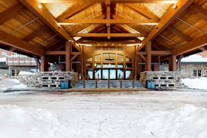 Luxury Ski Hill Condos - image 2